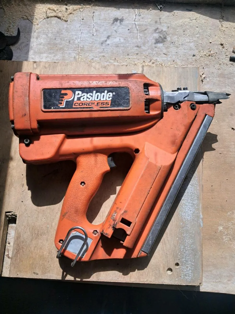 Paslode IM350 - Image 1