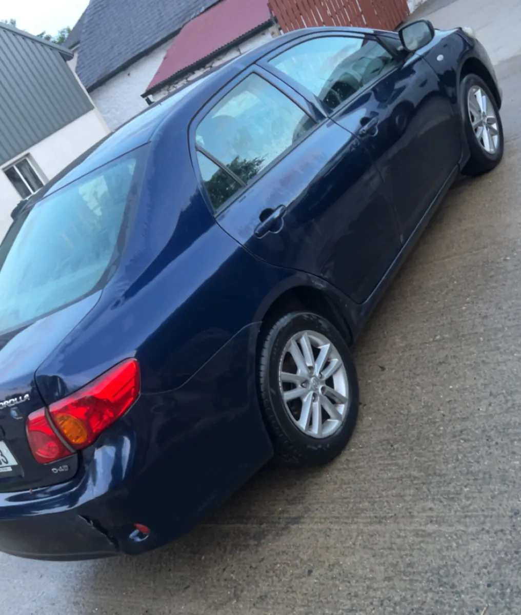 2007 Toyota Corolla - Image 2