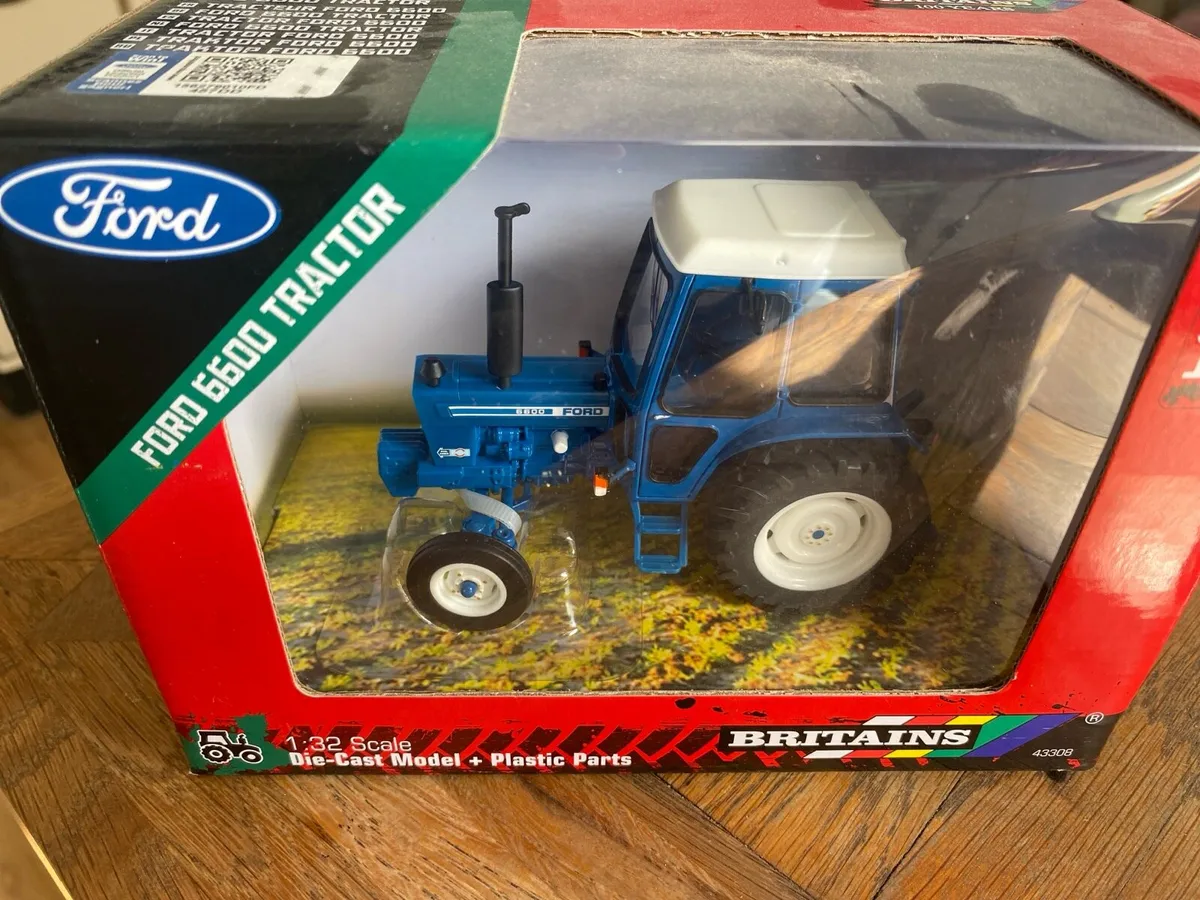 Britains Ford 6600 1:32