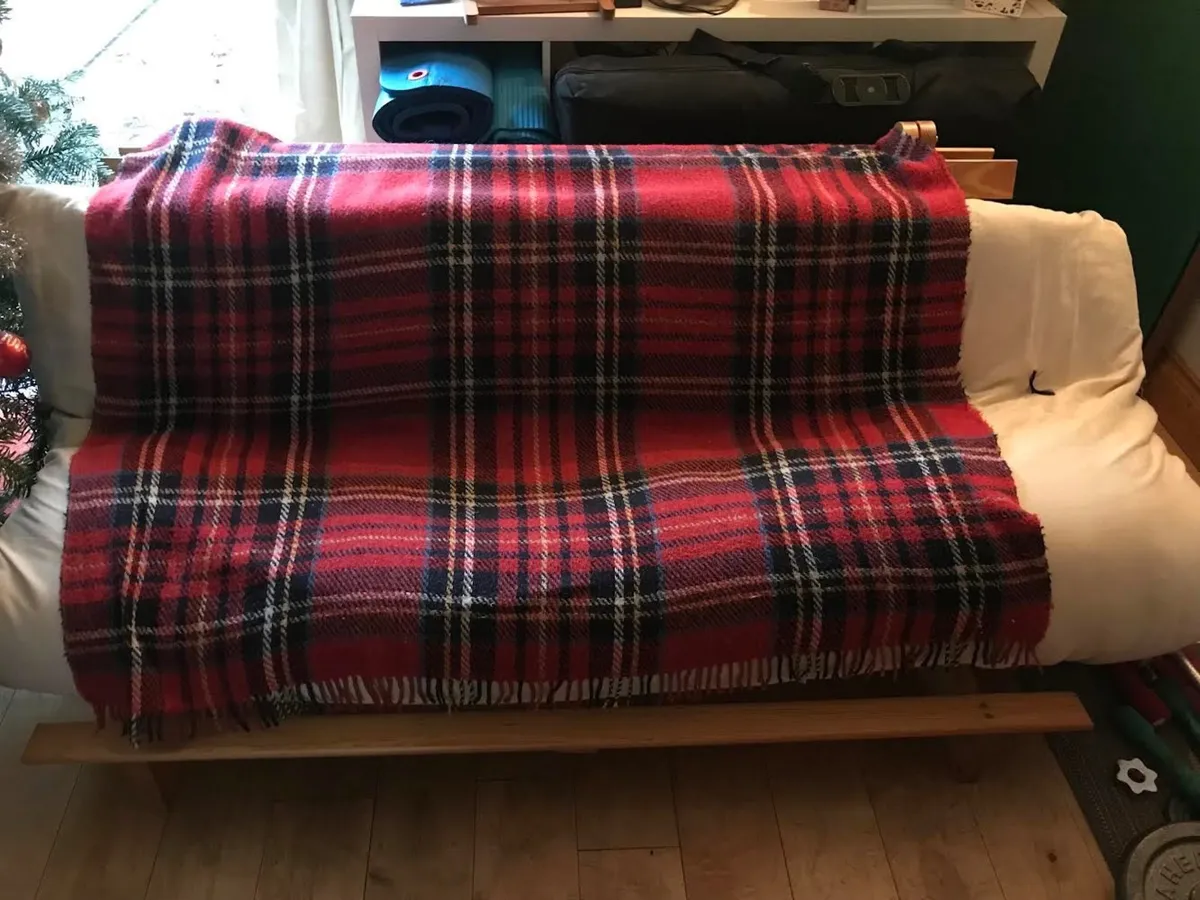 Futon / couch - Image 2