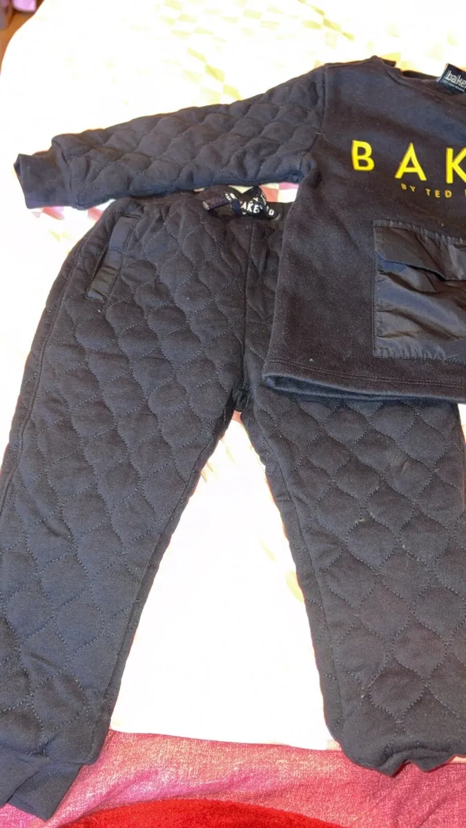 Boy Ted baker tracksuit - Image 3