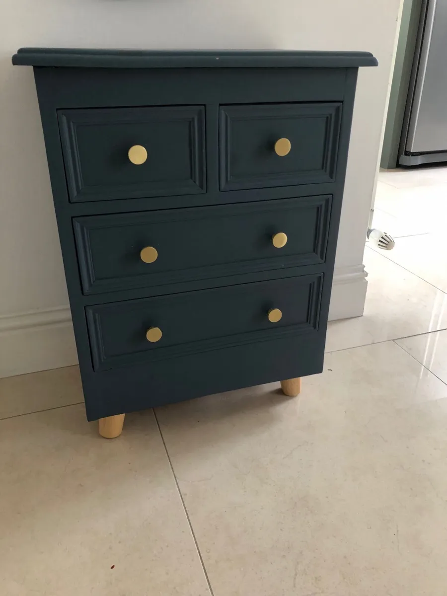Bedside Chest of drawers - Image 1