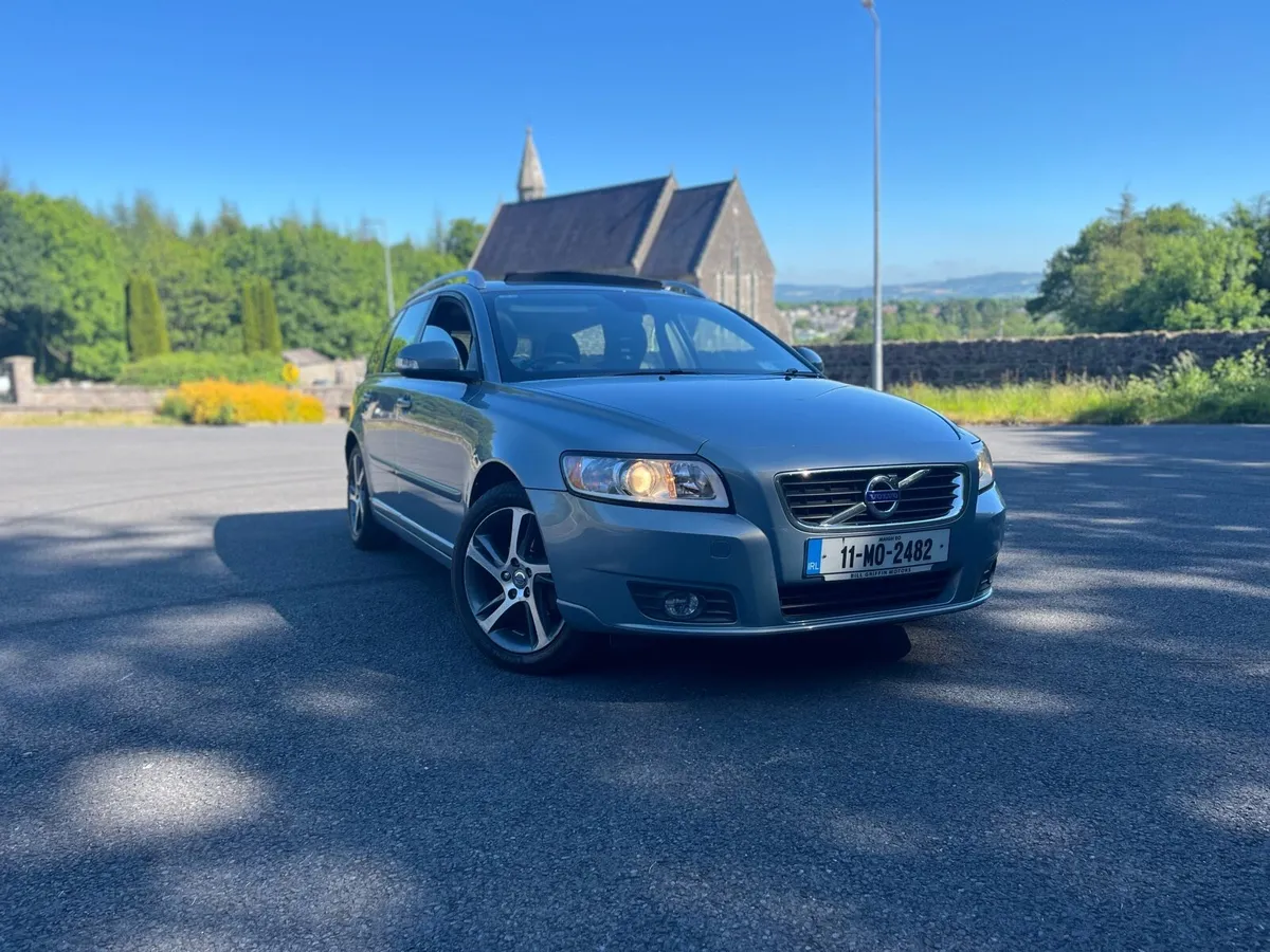 Car - Image 4