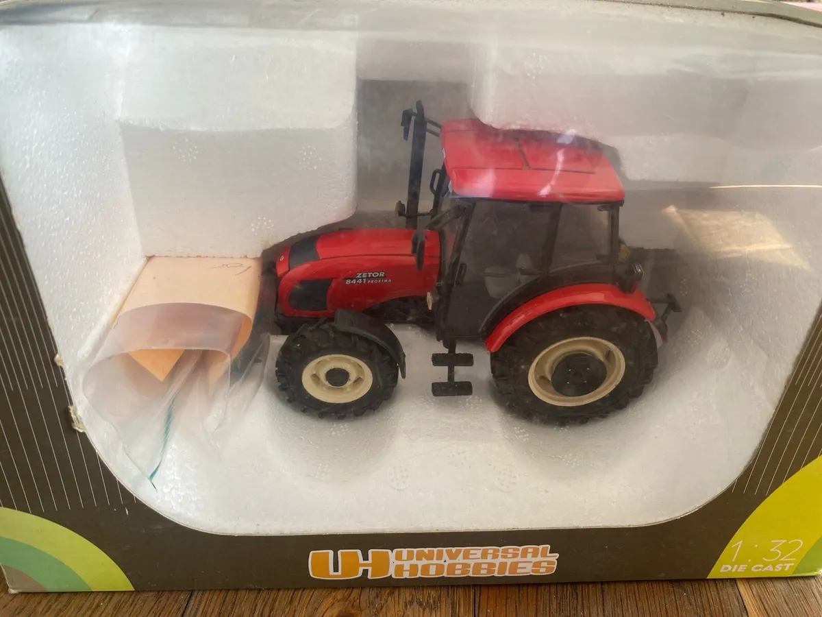 Zetor 8441 proxima 1:32 scale