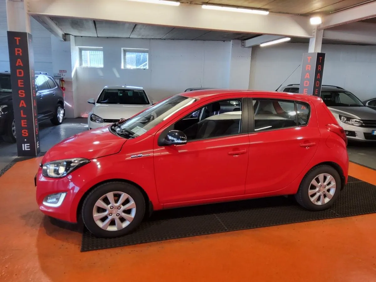Hyundai i20 1.4 Cdri Premium - Image 4