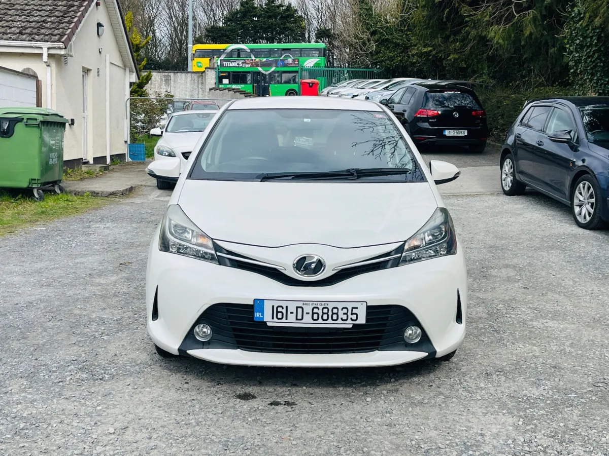 Toyota Vitz 2016 53K Miles Push start immobiliser - Image 2