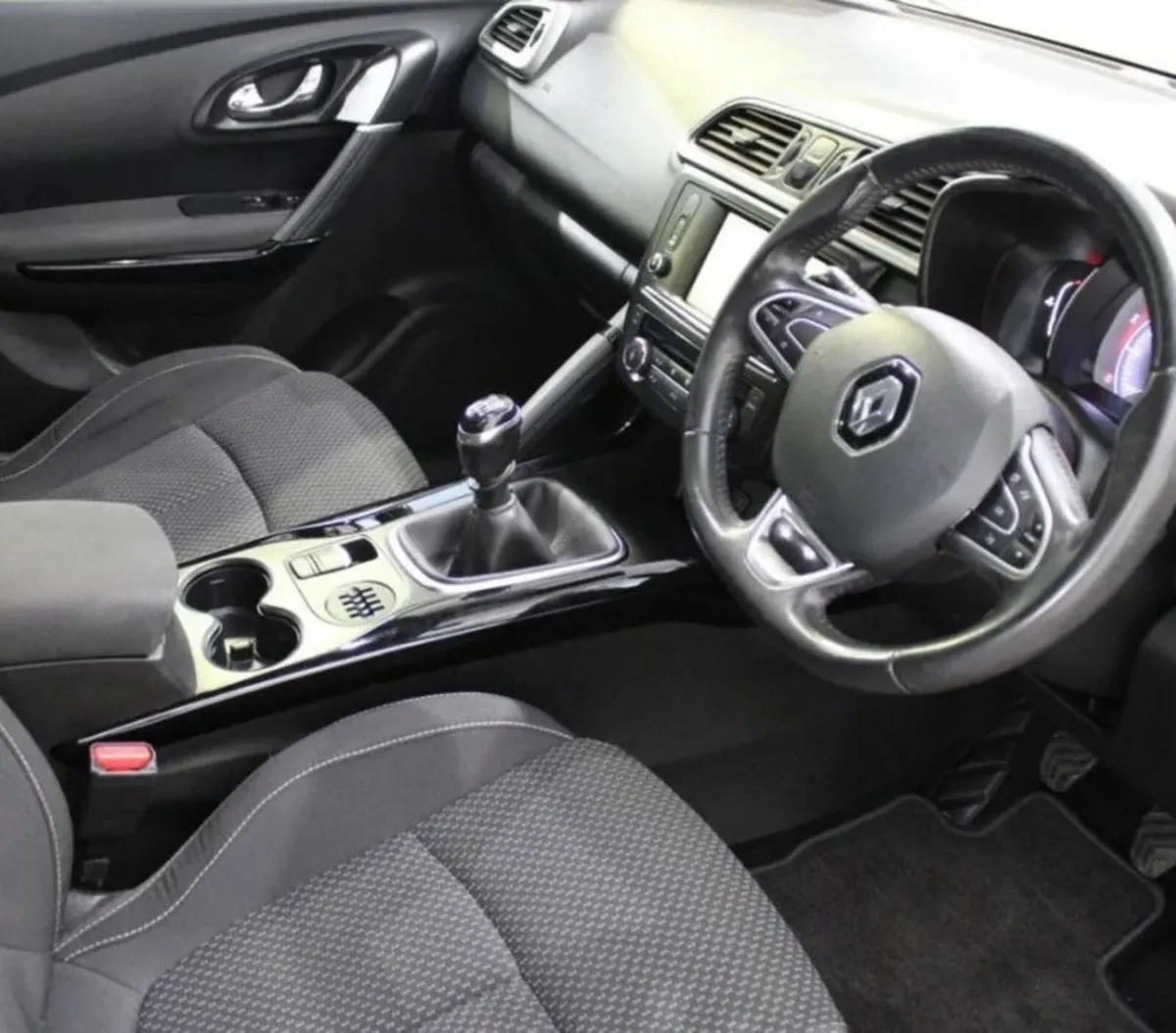 Renault KADJAR 1.5 dCi 110 Energy Dynamique Nav - Image 2