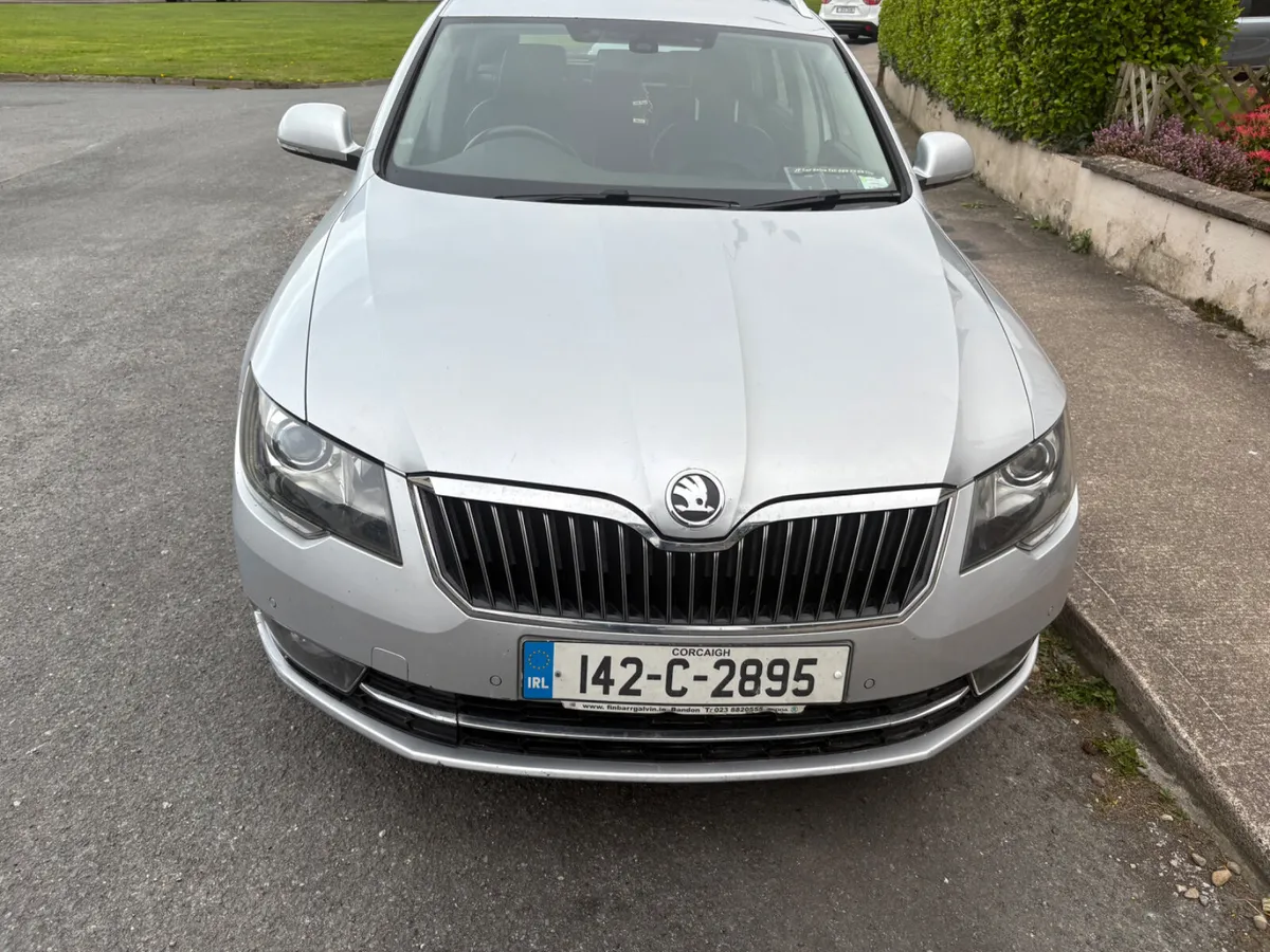 Skoda Superb 2014 - Image 3