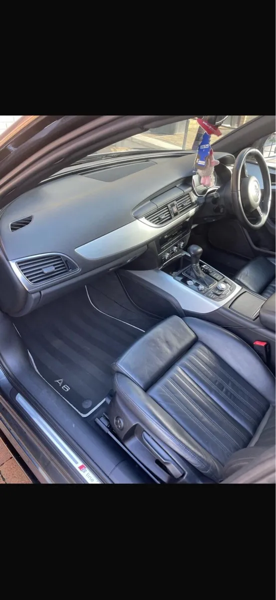 Audi A6 S-LINE BLACK EDITION 2.0 DIESEL 175BHP - Image 3