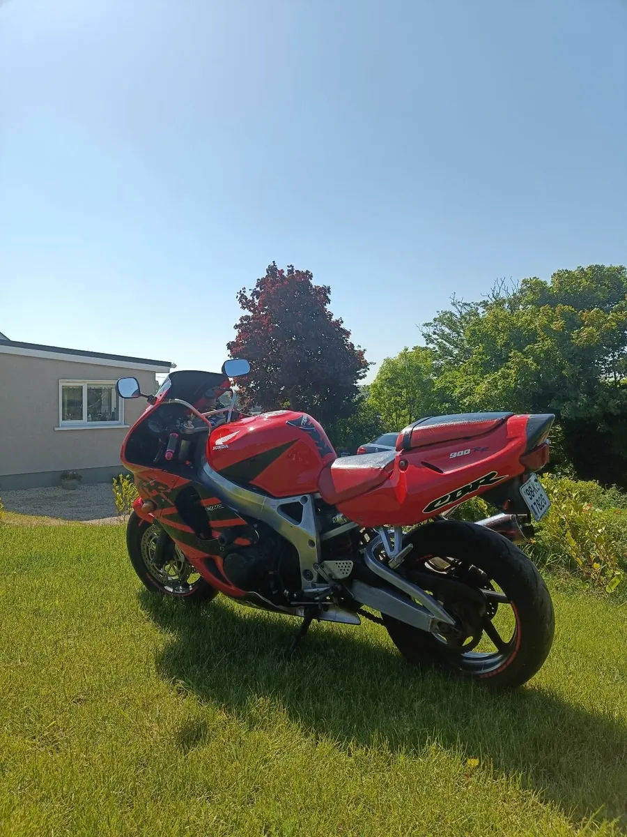 Honda Fireblade (cheapest on done deal) - Image 3
