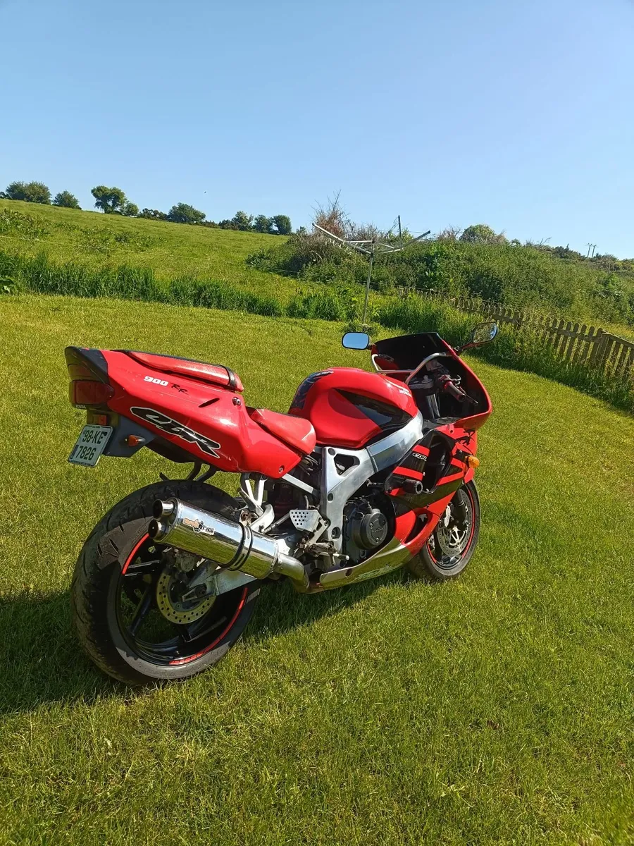 Honda Fireblade (cheapest on done deal) - Image 4