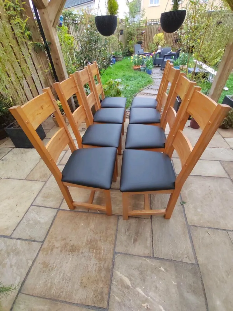 8 kitchen dining chairs - Image 1