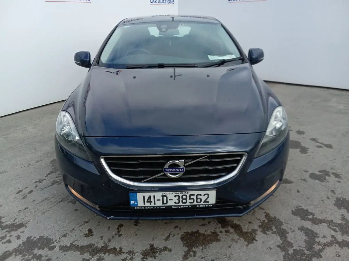 Volvo V40 1.6 D2 SE S/S 115BHP - Image 1