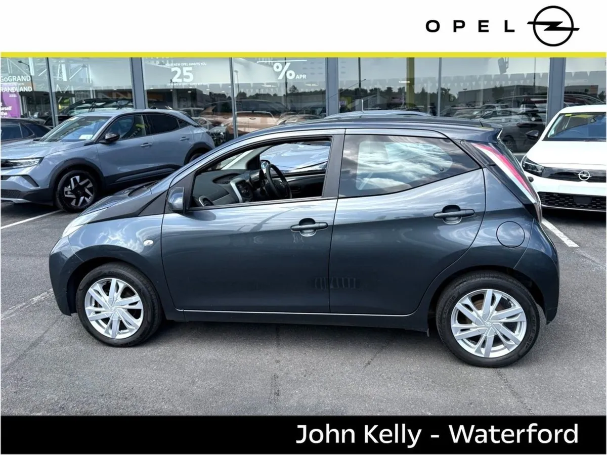 Toyota AYGO 1.0 Vvt-i X-play - Image 3