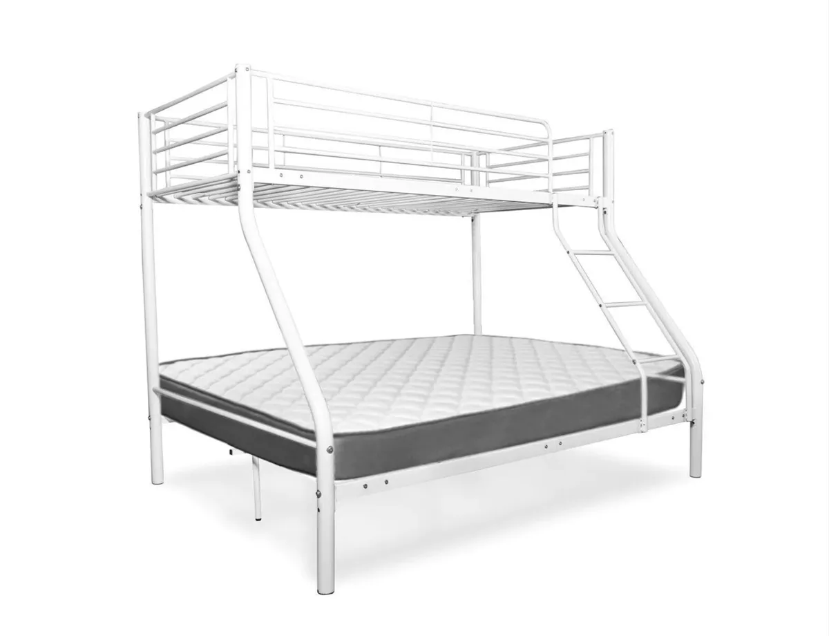 Modern Triple Bunk Bed – Stylish, Space-Efficient - Image 3