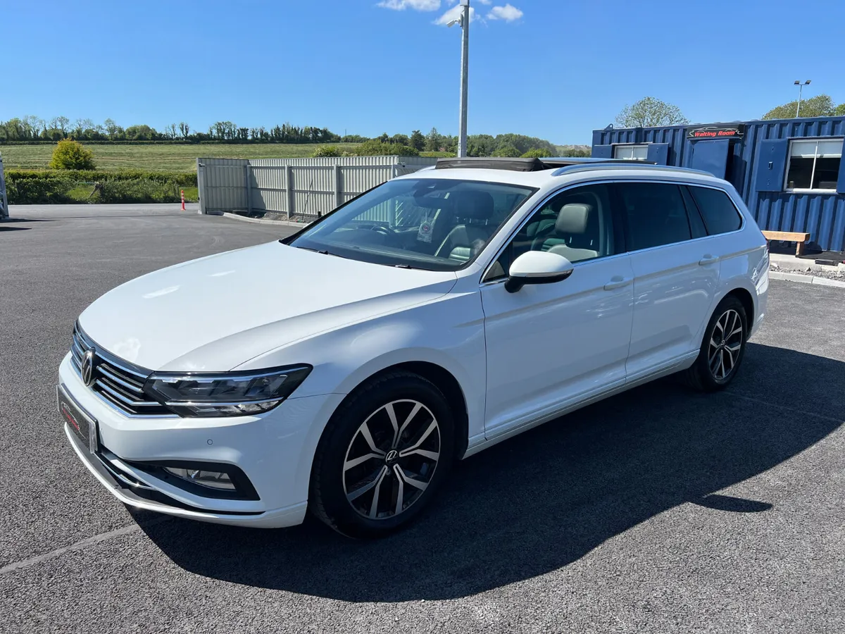 2020 (202) Volkswagen Passat SEL 2.0 TDI - Estate - Image 4