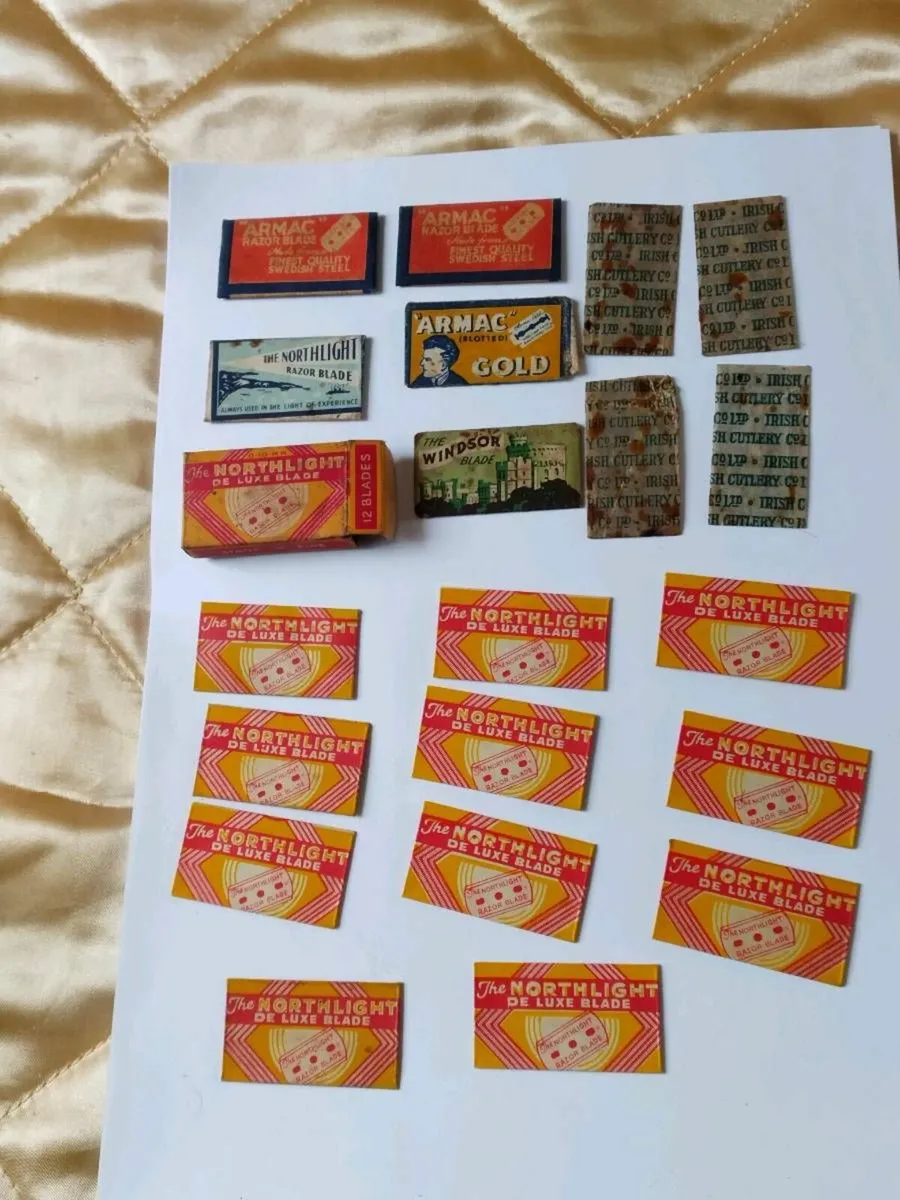20. Vintage Enniscorthy made Razor Blades - Image 1