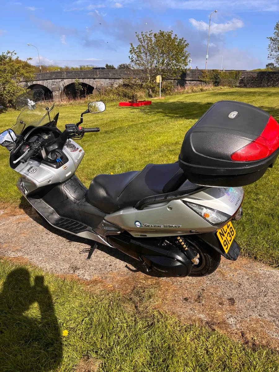 Honda silverwing 600cc - Image 4