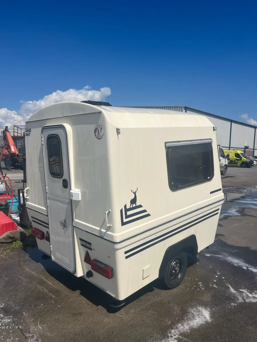 Caravans - Image 4