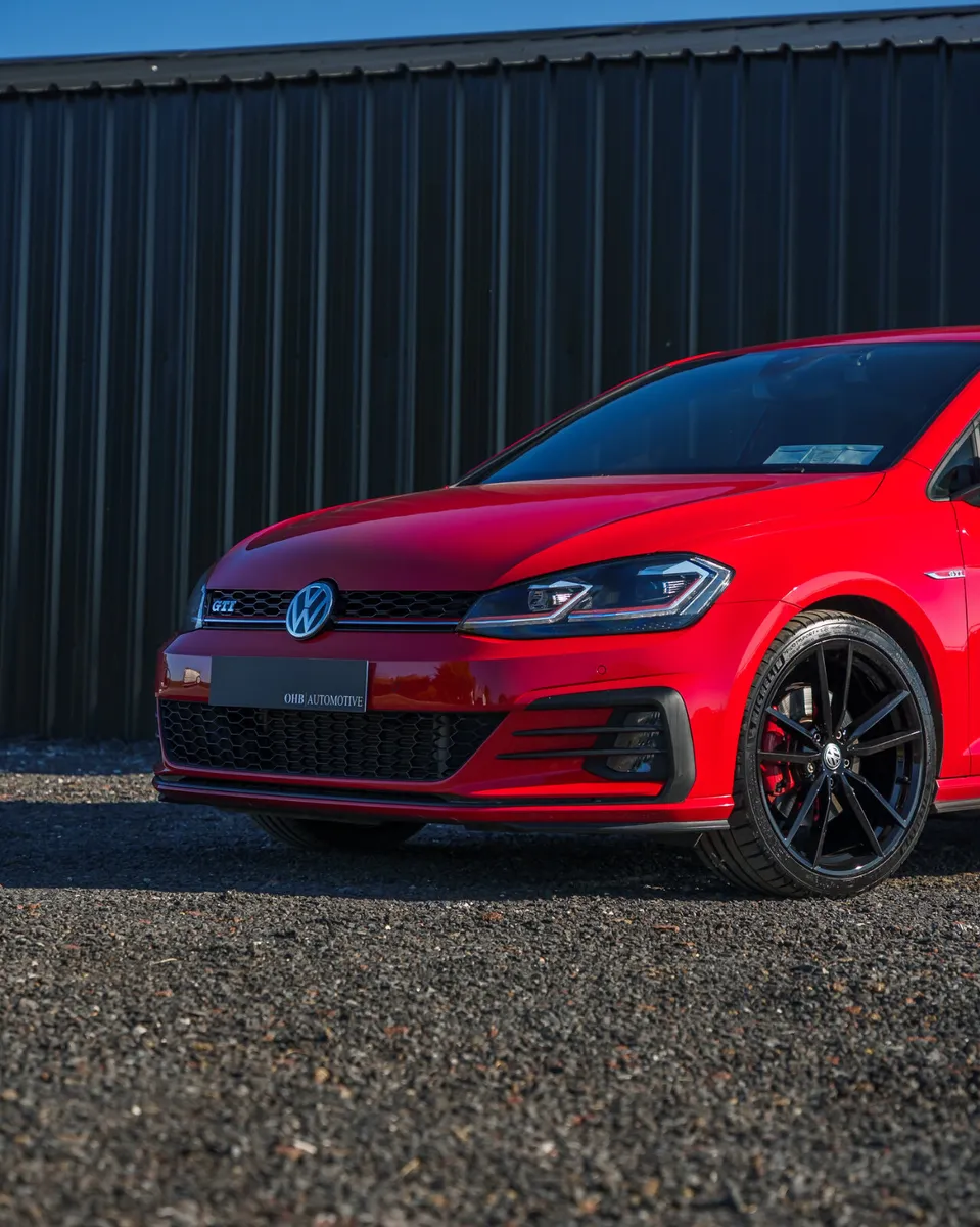 Volkswagen Mk 7.5 Golf GTi - Image 3