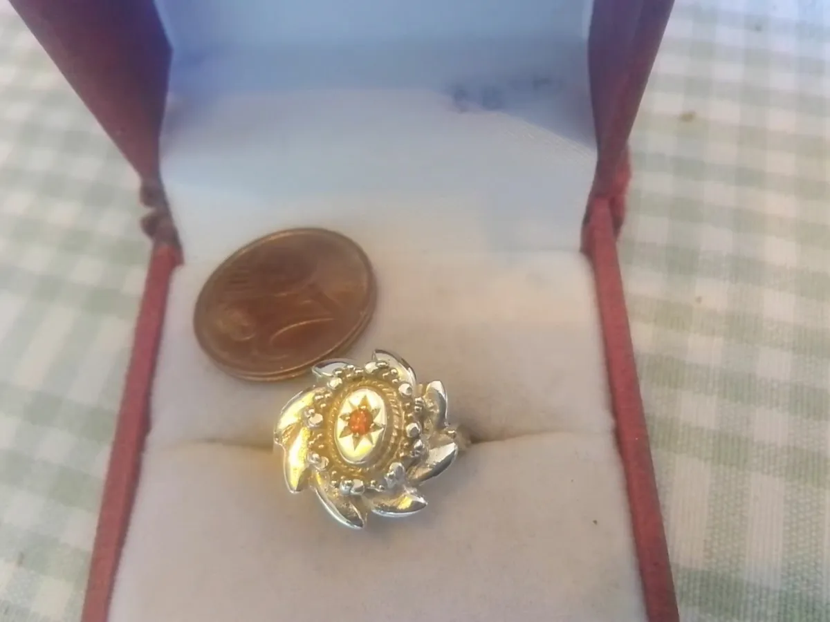 ANTIQUE 9CT GOLD RUBY STARBURST RING SIZE M - Image 3