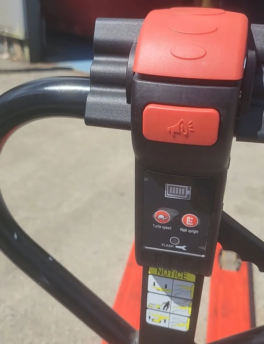 Semi Electric Pallet Truck - Image 4
