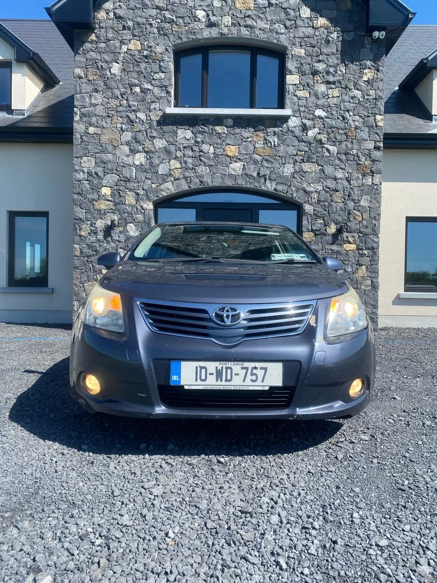 Toyota Avensis Diesel 2010 - Image 3