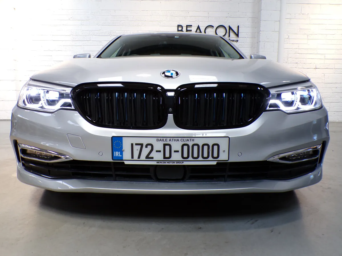 *10,000 MILES*BMW 530E*LUXURY PRO EDITION*AMAZING - Image 3