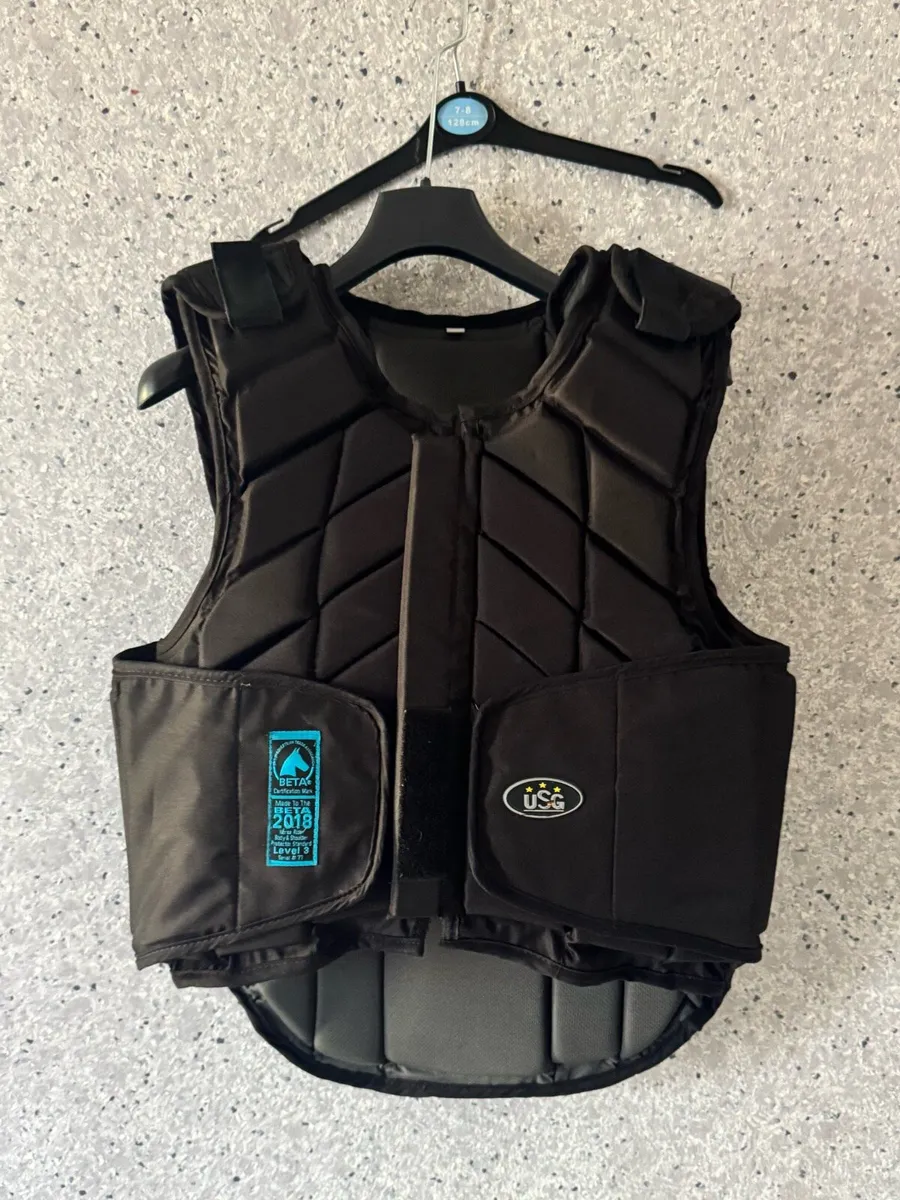 USG adult medium horseriding body protector - Image 1