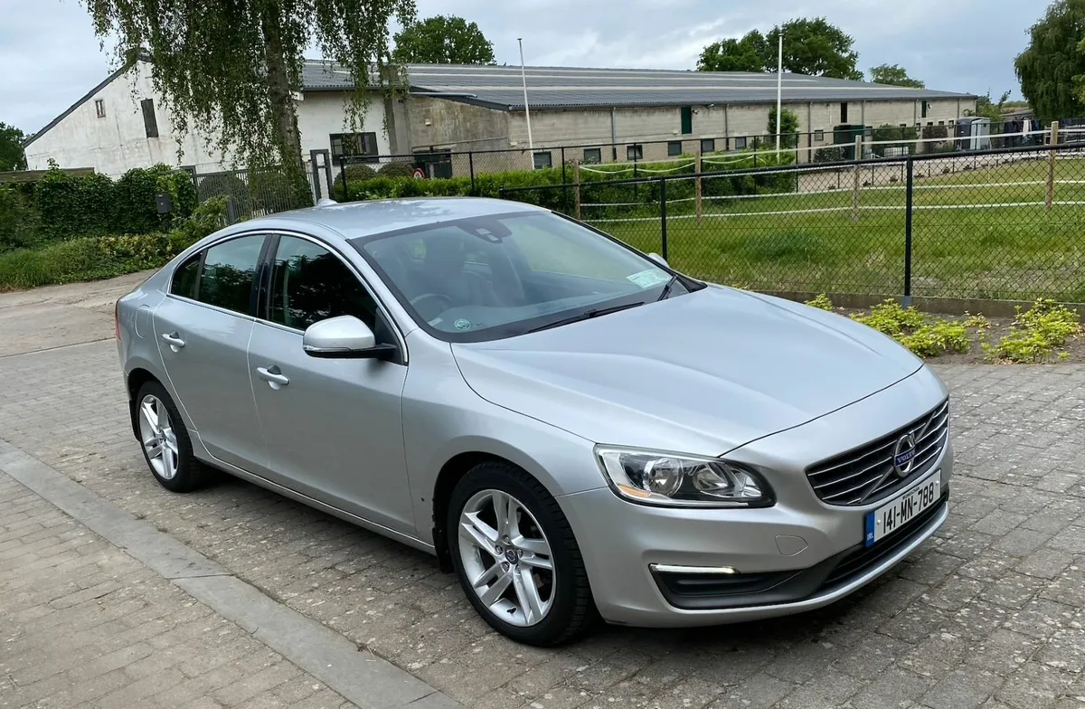 Volvo S60 2014 - Image 1