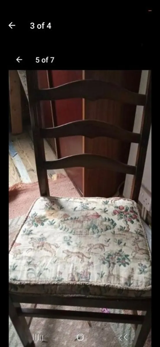 Stunning genuine ercol table and 6 chairs - Image 3