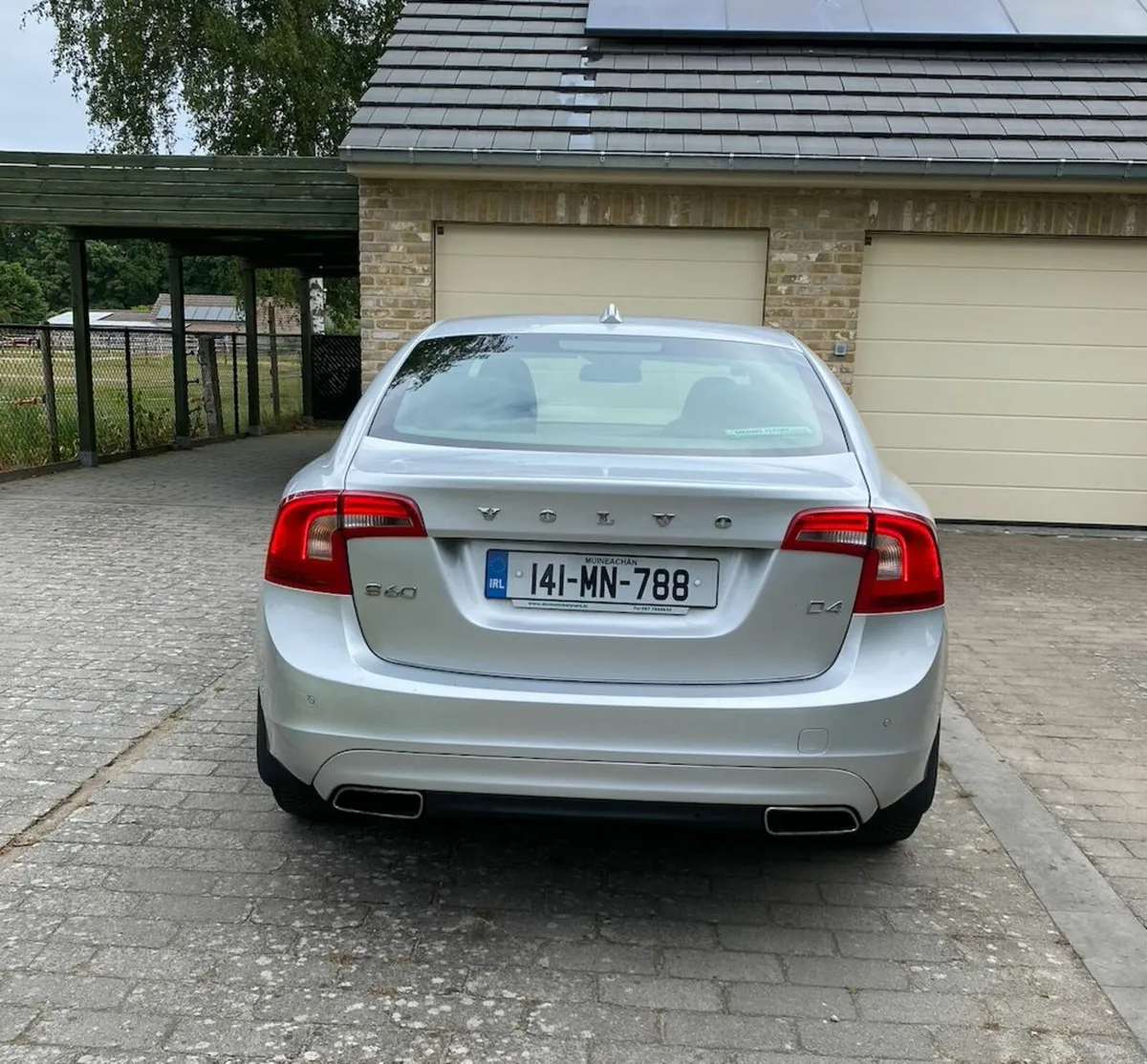 Volvo S60 2014 - Image 2