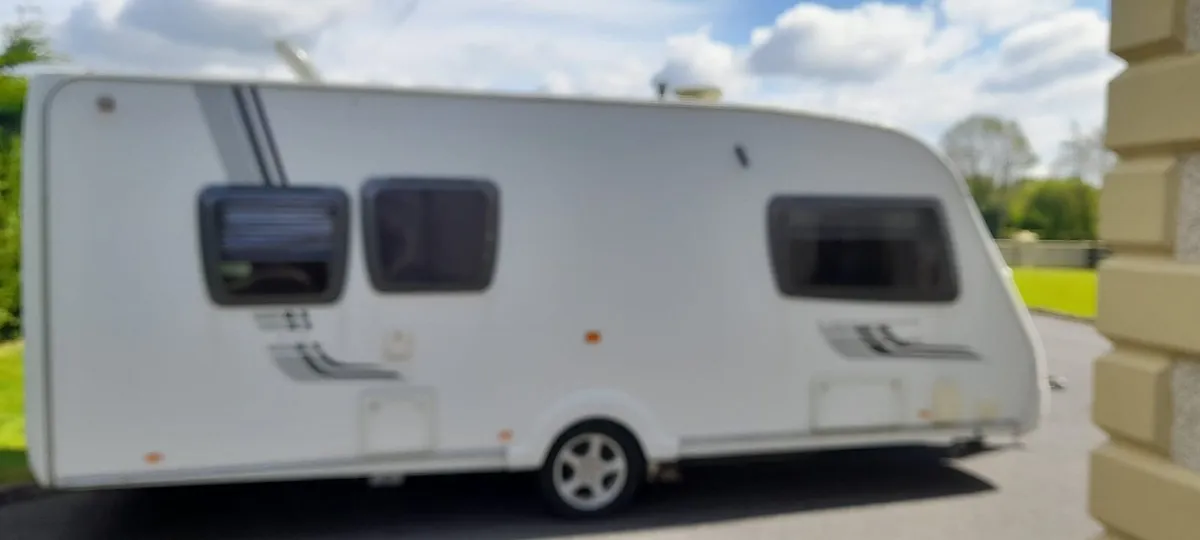 2008 Swift Challenger 490 - 6 Berth Caravan - Image 3