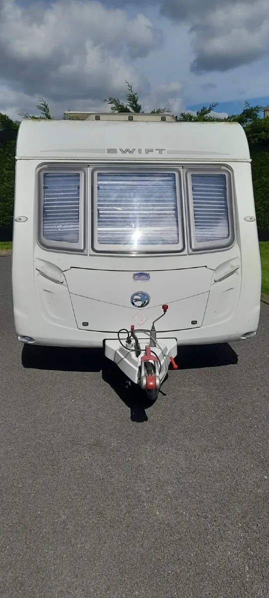 2008 Swift Challenger 490 - 6 Berth Caravan - Image 4