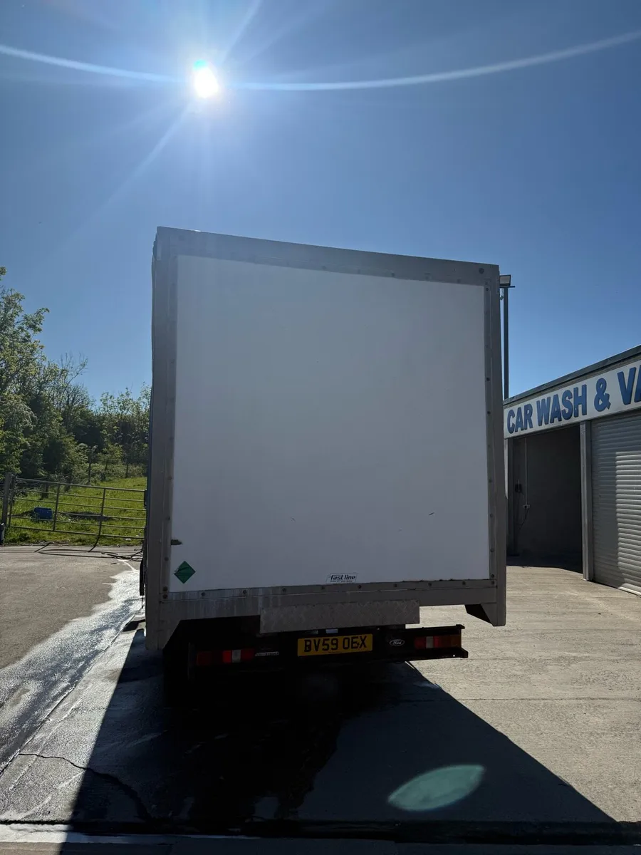 Ford Transit Curtainsider - Image 3