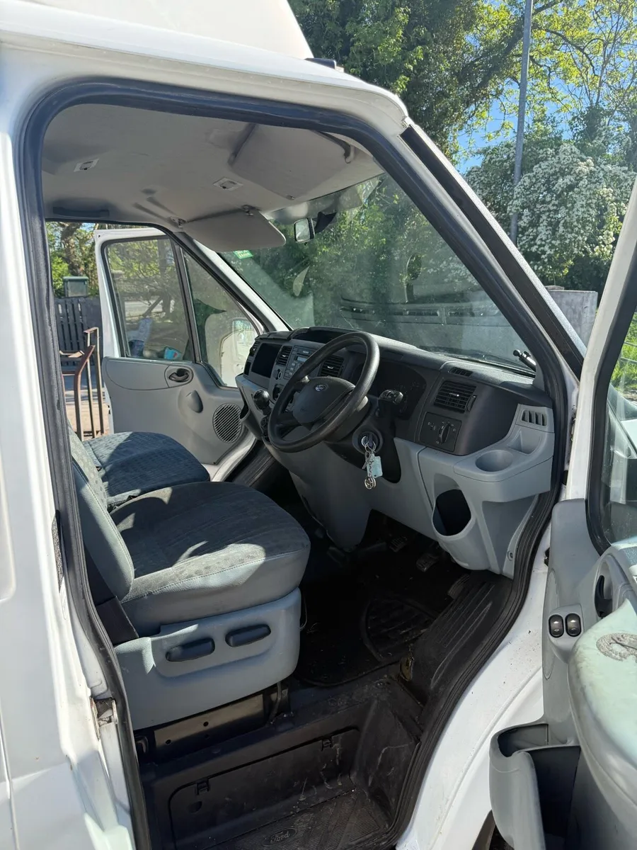 Ford Transit Curtainsider - Image 4