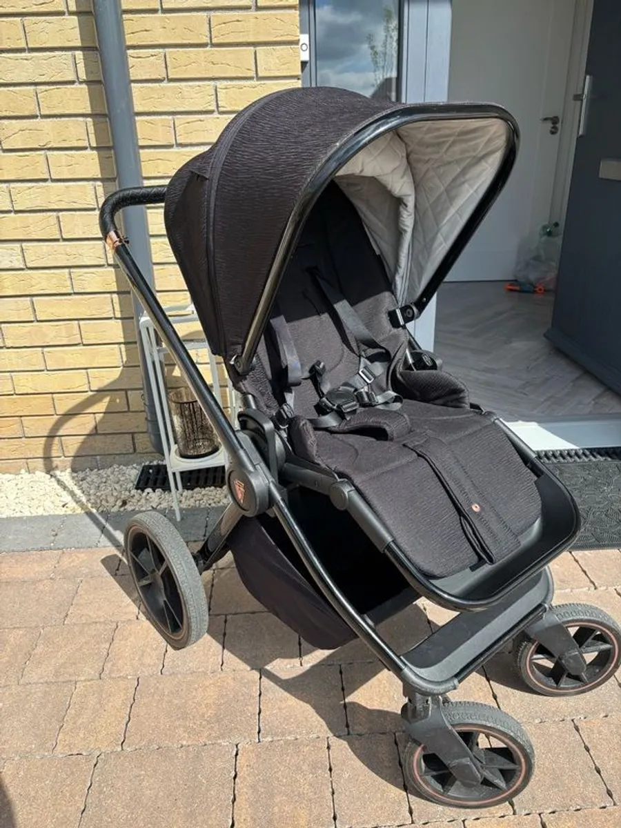 Venicci Tinum Edge 3in1 SE Incl Engo Car Seat - Image 3