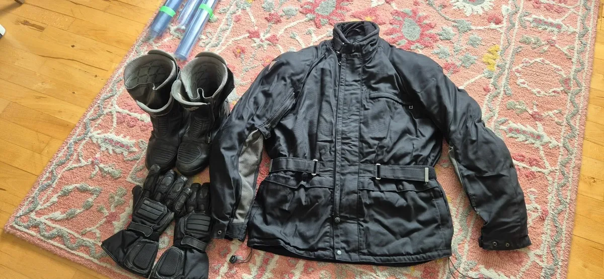 Motorcycle Clothing - Image 3