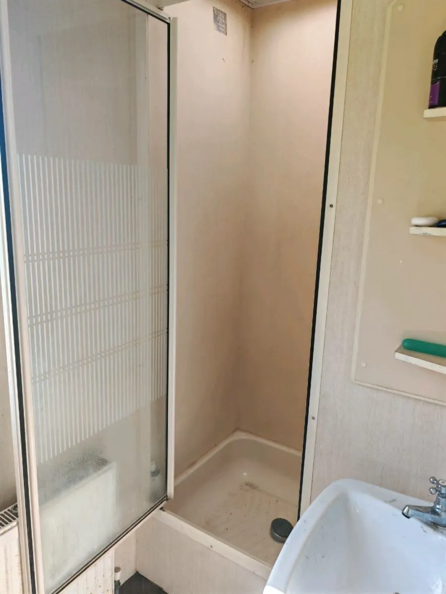Mobile home. 2 bed. Heating. 37x12 - Image 3