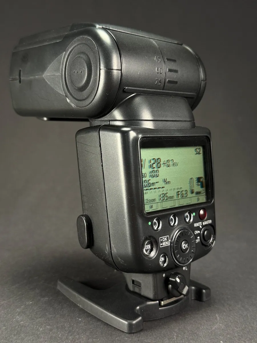 Neewer Speedlighte NW910 Nikon - Image 4