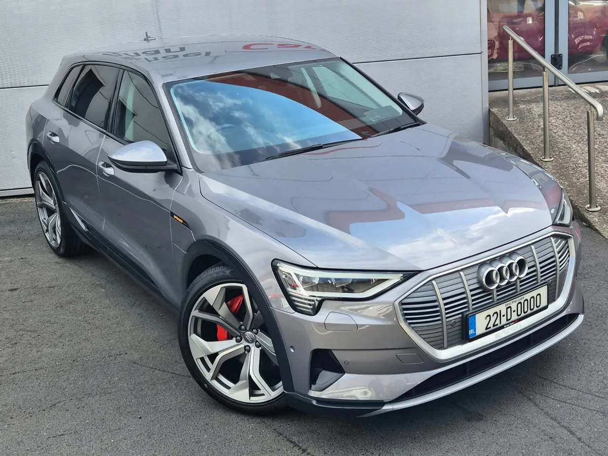 2022 Audi E Tron 55, Black Edition Styling, 22" - Image 3