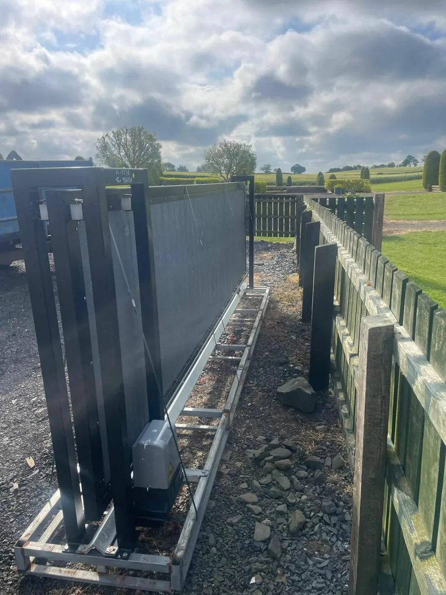 Electric sliding gate - Image 2