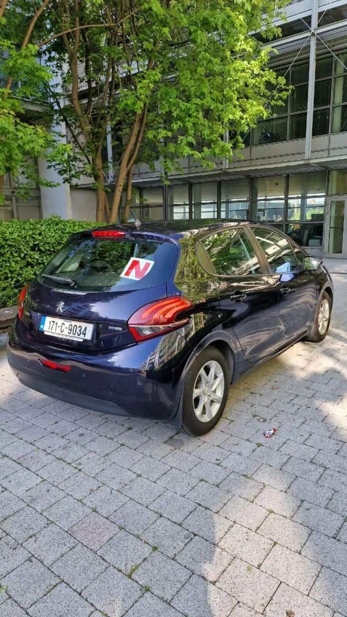 Peogeout 208 - Image 2