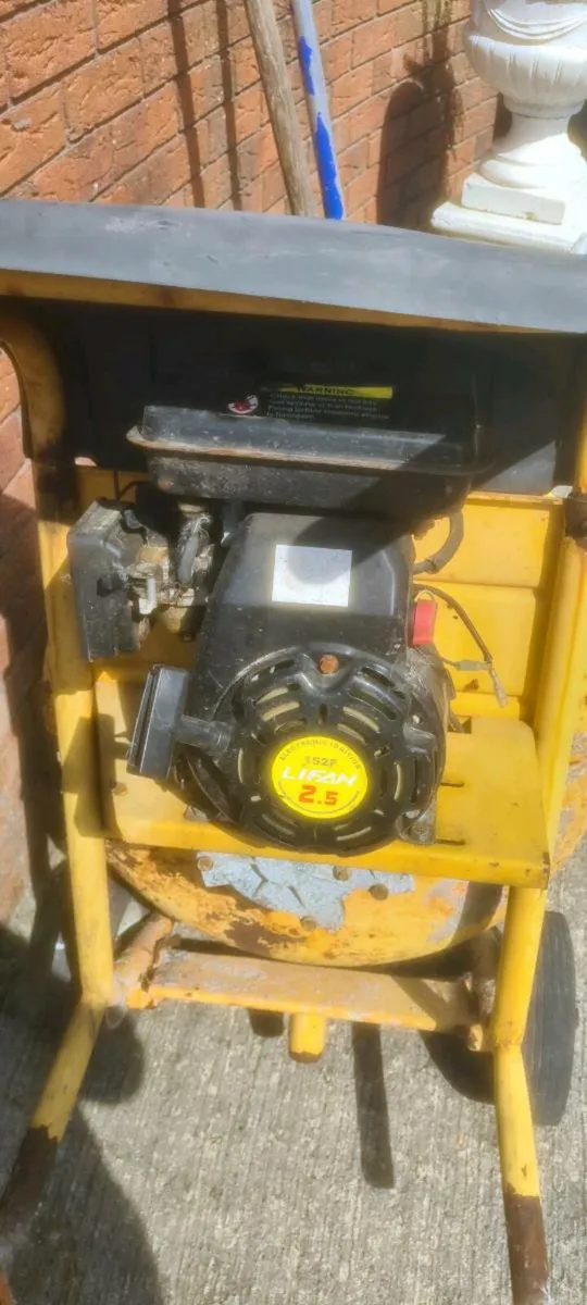 Petrol cement mixer - Image 4
