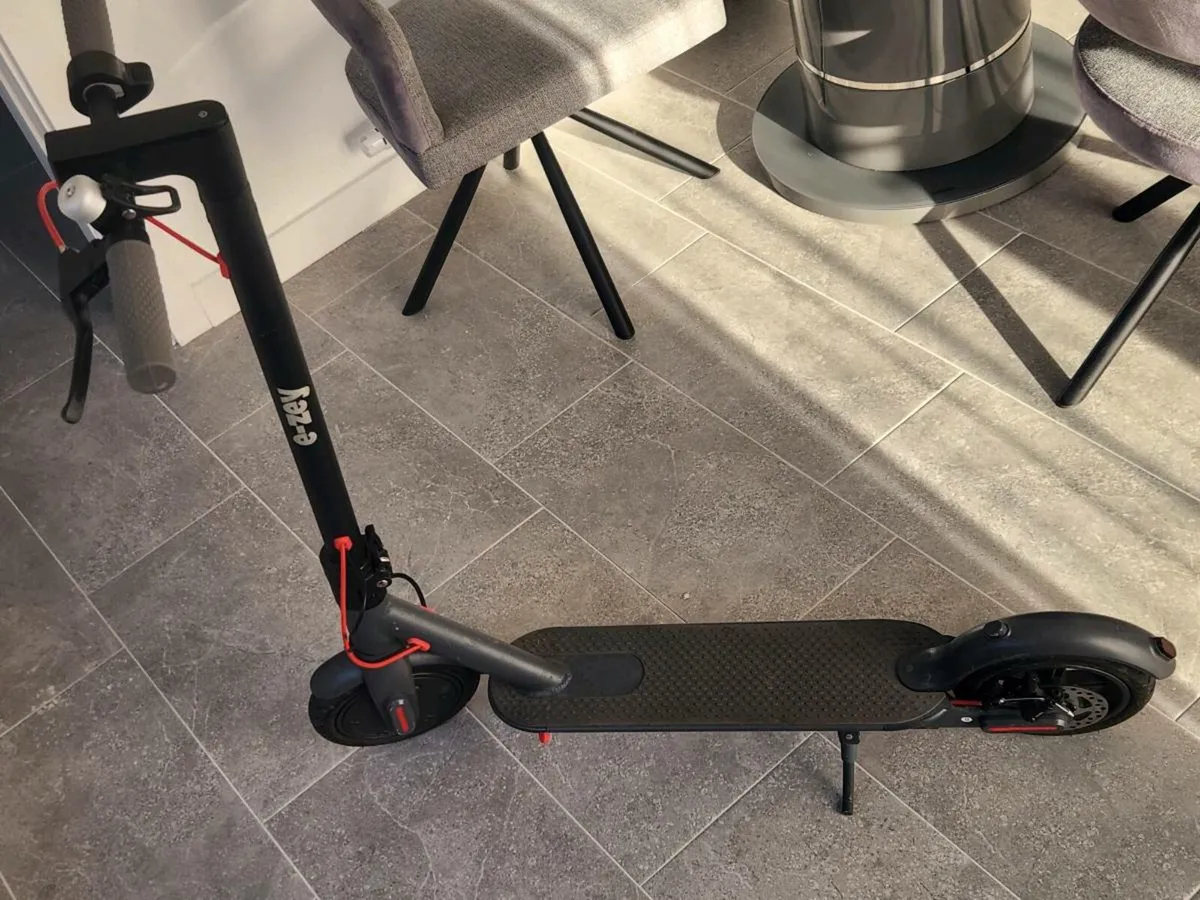 Electric scooter e-zey - Image 4