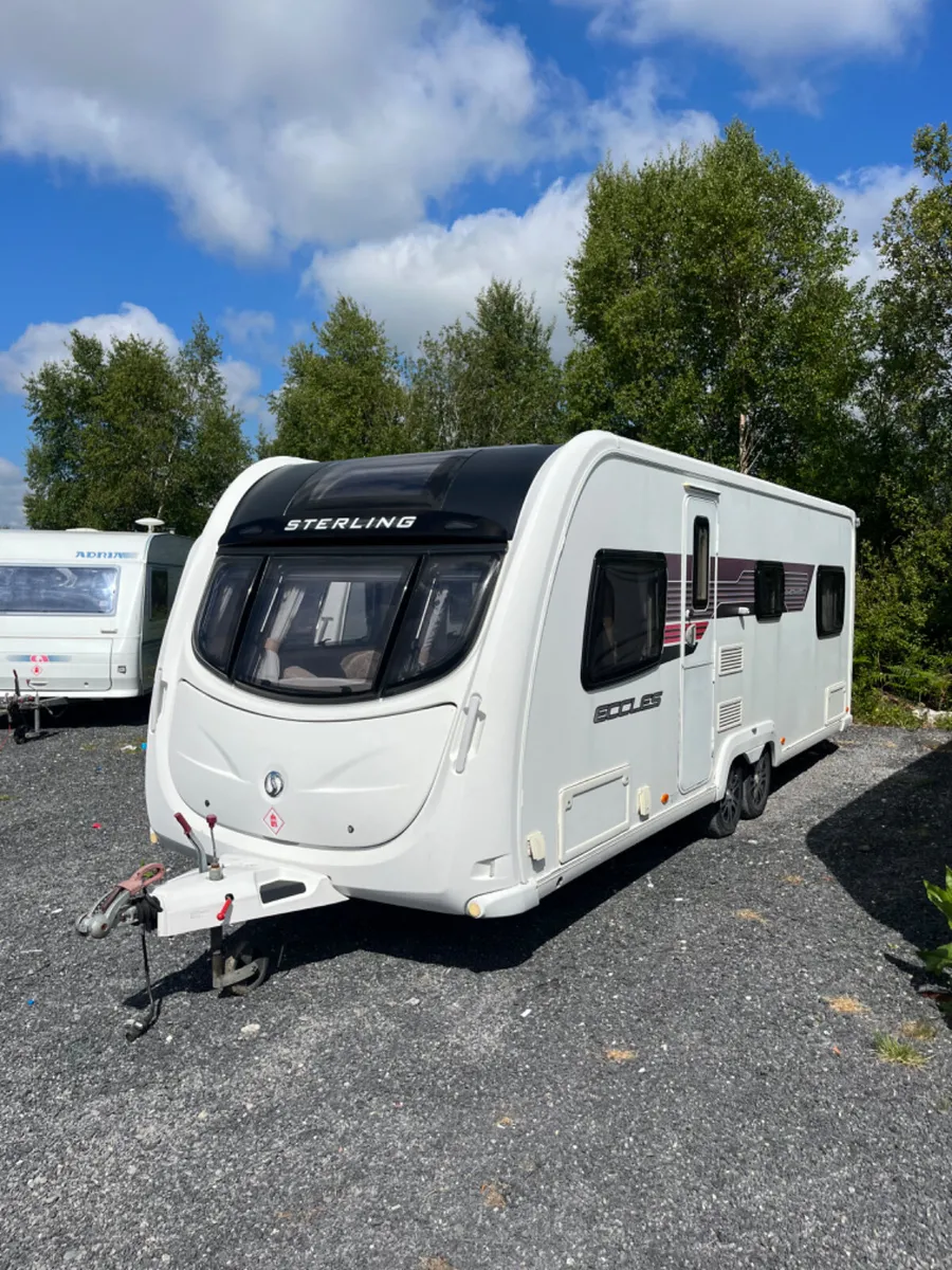 Swift 6 Berth Fixed Bed Caravan For Sale - Image 1
