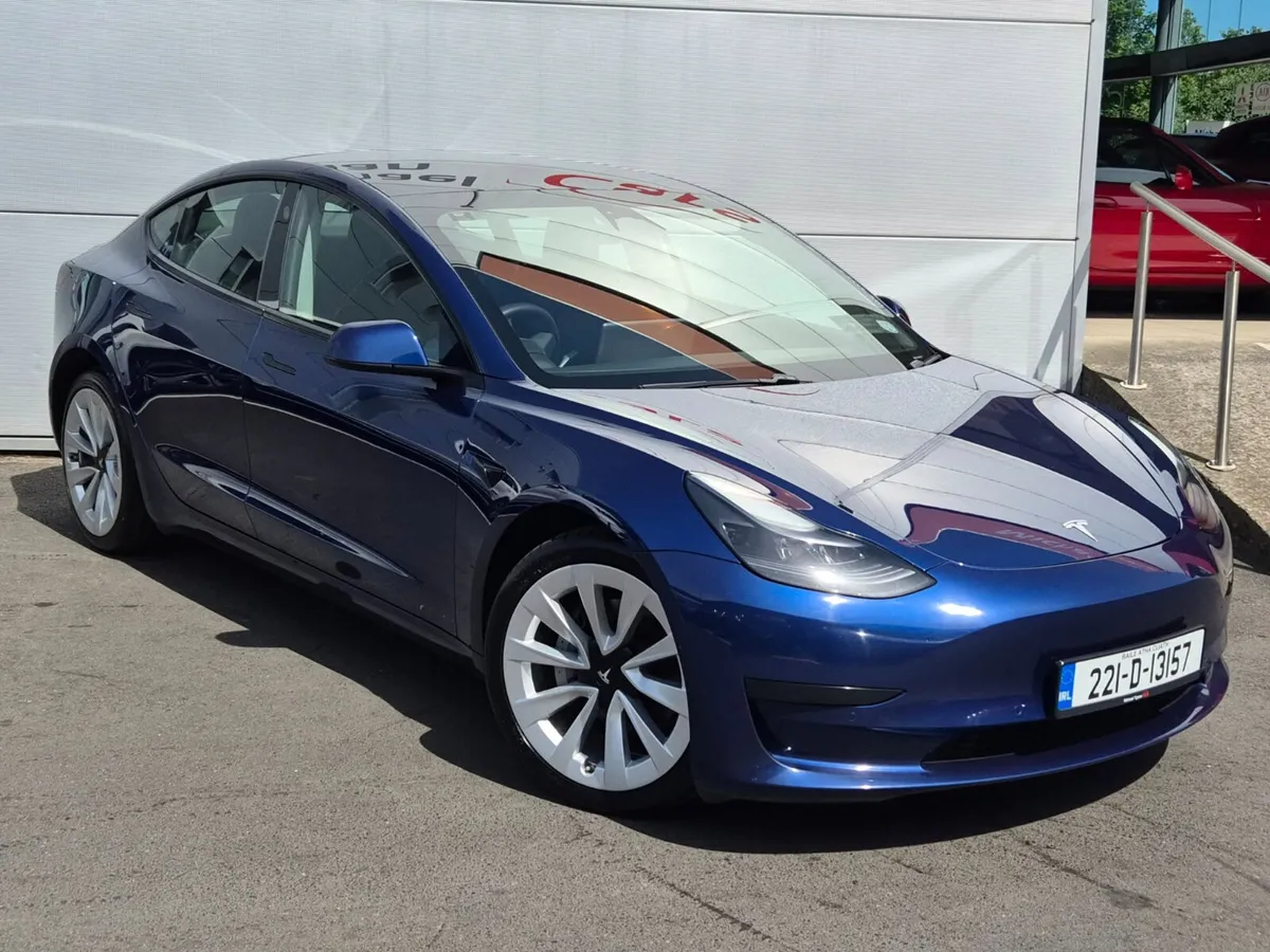 2022 Tesla Model 3 RWD, Panoramic Sunroof - Image 2