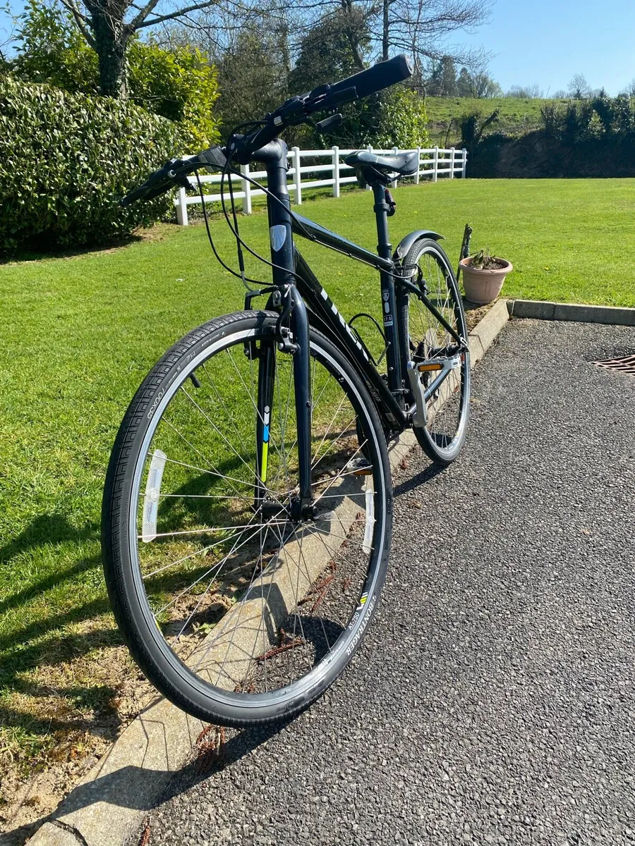 TREK Hybrid - Image 3
