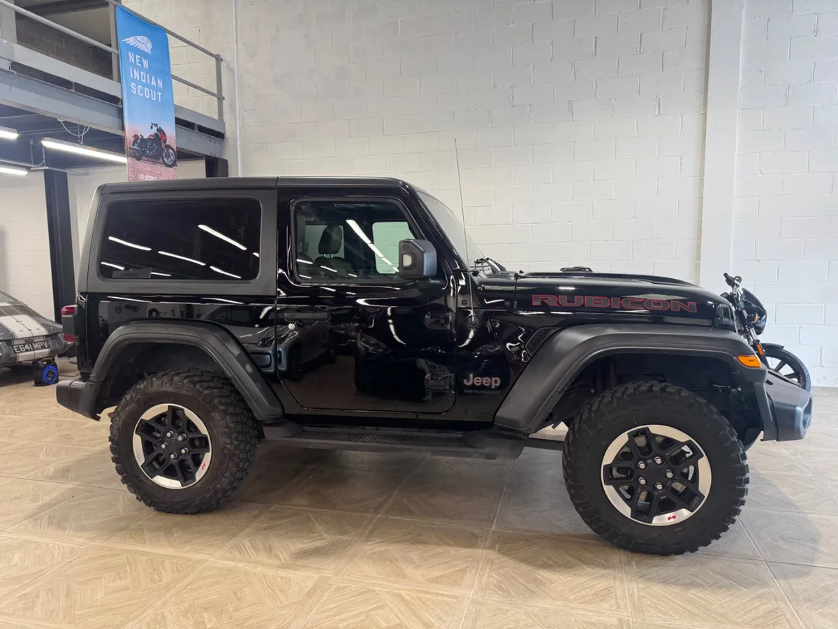 Jeep Wrangler 2022 Rubicon - commercial - Image 3