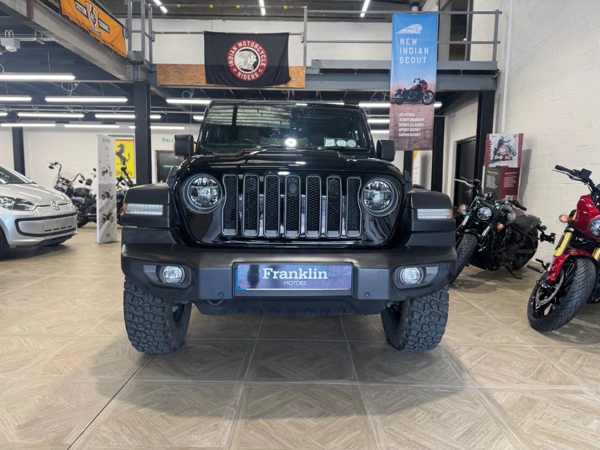 Jeep Wrangler 2022 Rubicon - commercial - Image 2